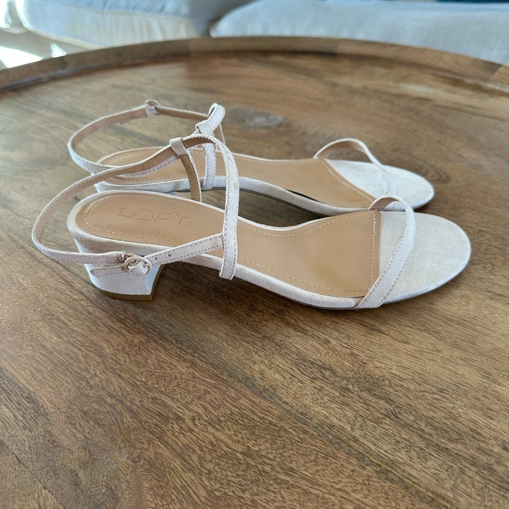 Loft Womens Dressy Sandals Open Toe Block Heel Ankle Strap Leather White Size 7M
